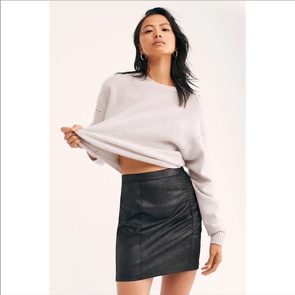 Free People Dresses & Skirts - NEW FREE PEOPLE / RUMI FAUX LEATHER RUCHED SKIRT